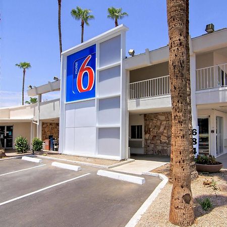 Motel 6 Old Town Scottsdale Fashion Square Zewnętrze zdjęcie
