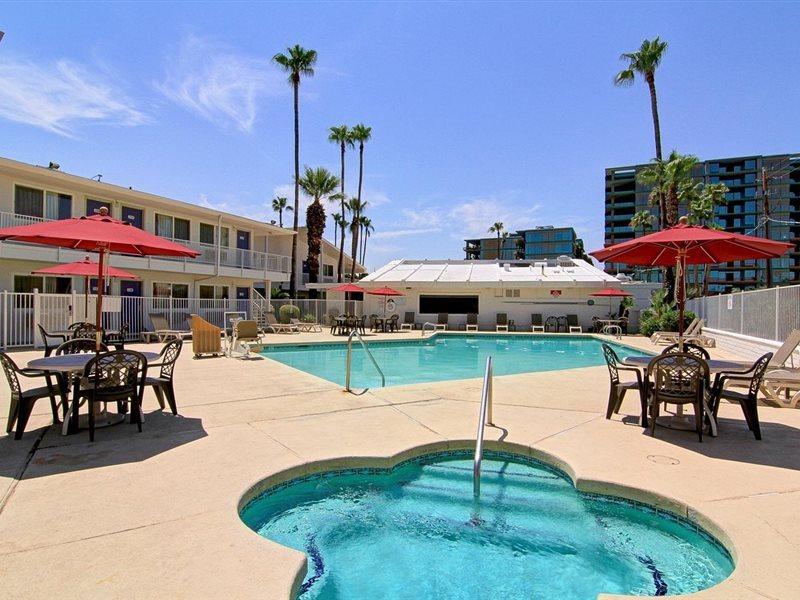 Motel 6 Old Town Scottsdale Fashion Square Zewnętrze zdjęcie