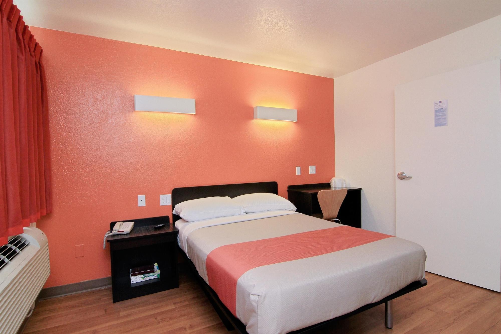 Motel 6 Old Town Scottsdale Fashion Square Zewnętrze zdjęcie