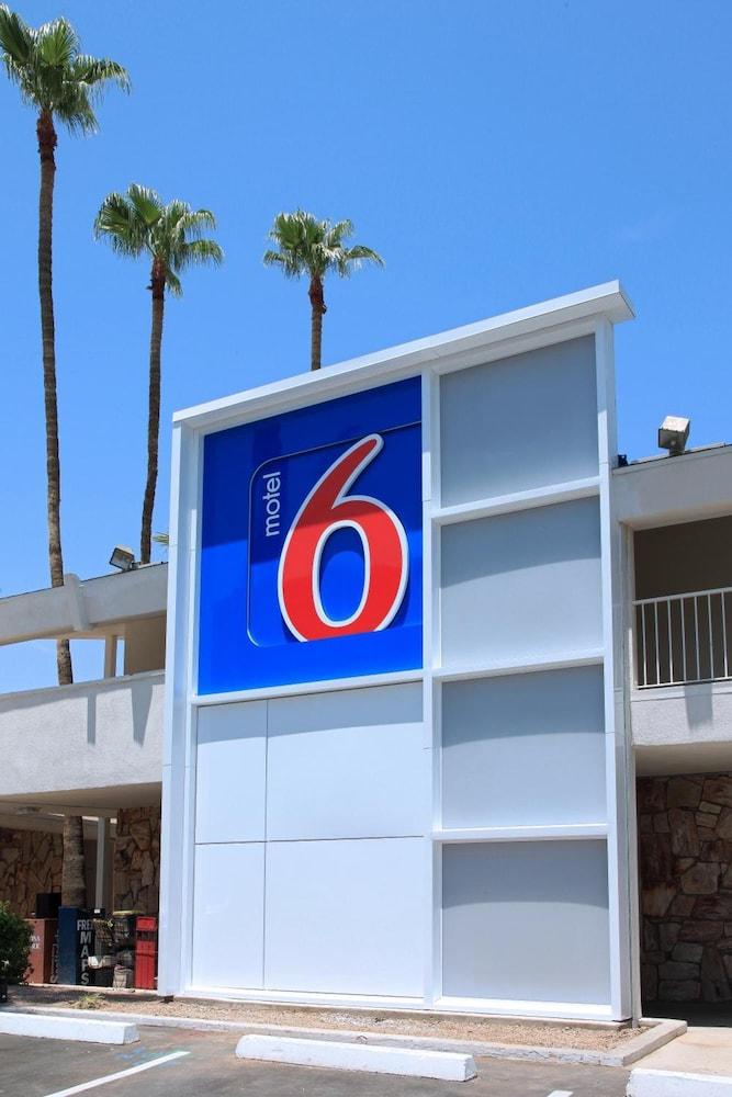 Motel 6 Old Town Scottsdale Fashion Square Zewnętrze zdjęcie