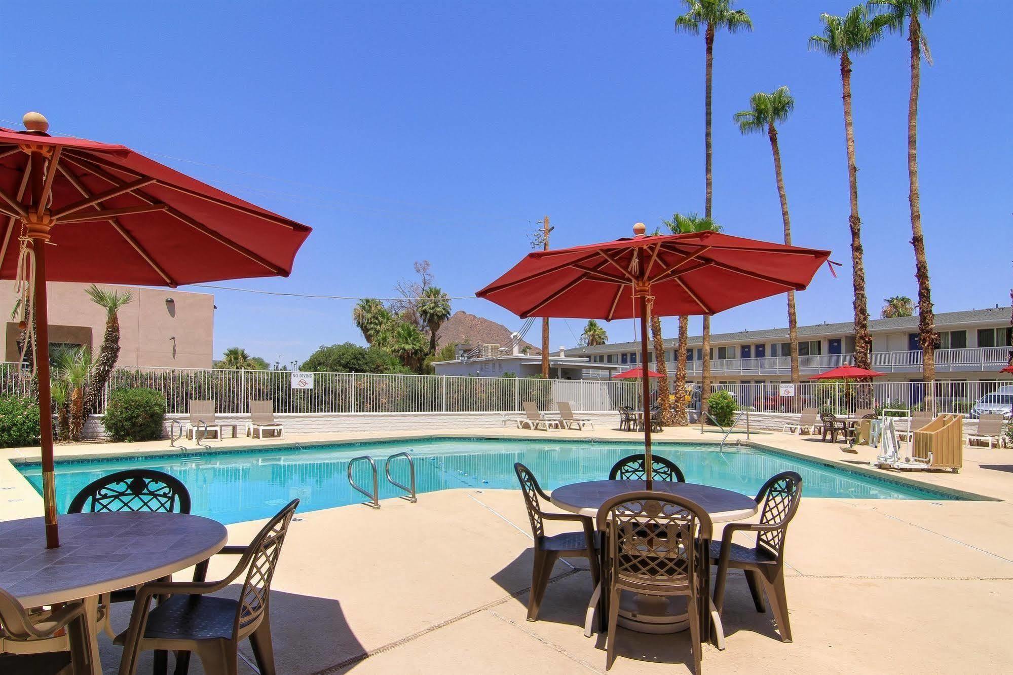 Motel 6 Old Town Scottsdale Fashion Square Zewnętrze zdjęcie