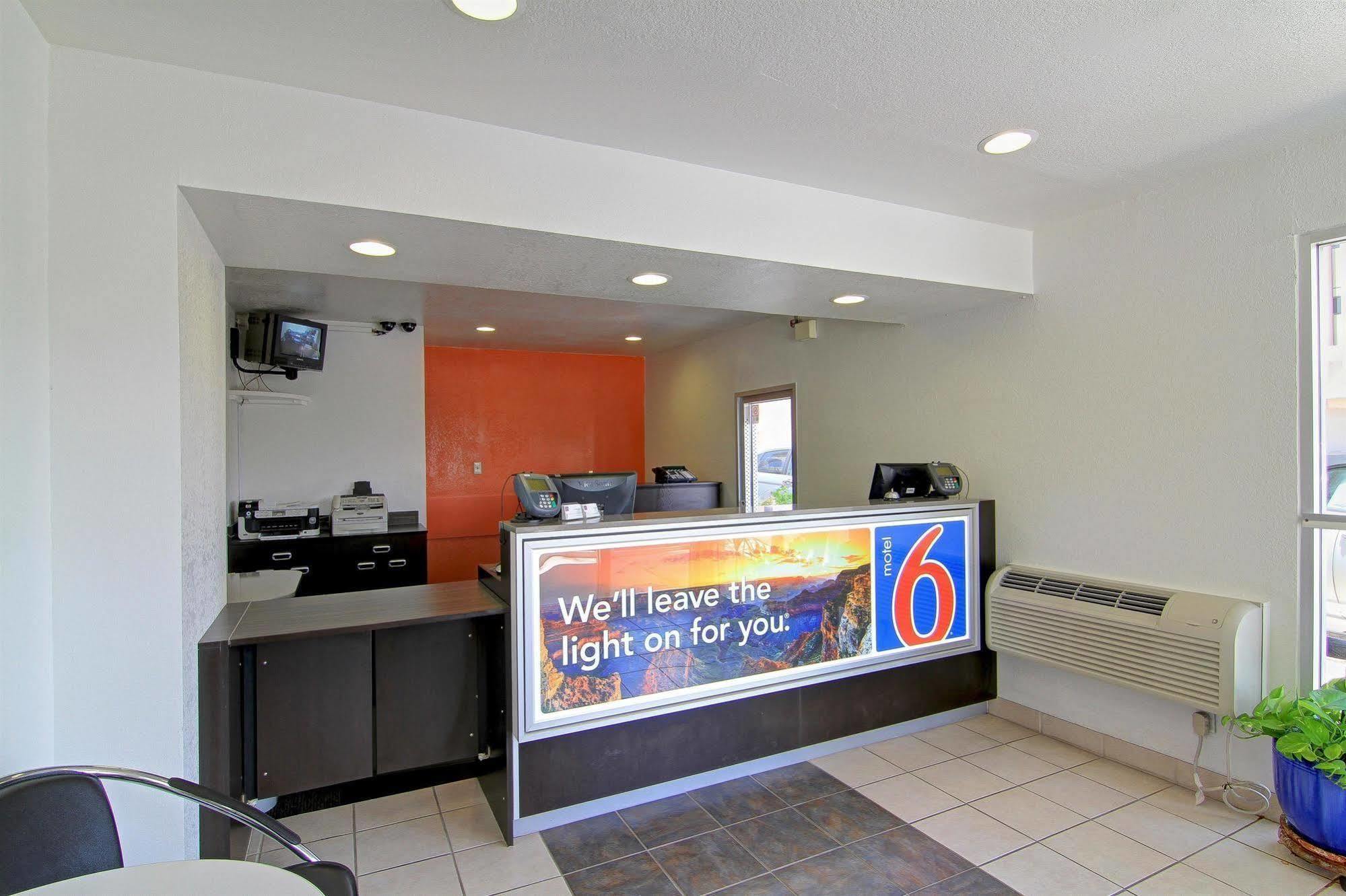 Motel 6 Old Town Scottsdale Fashion Square Zewnętrze zdjęcie