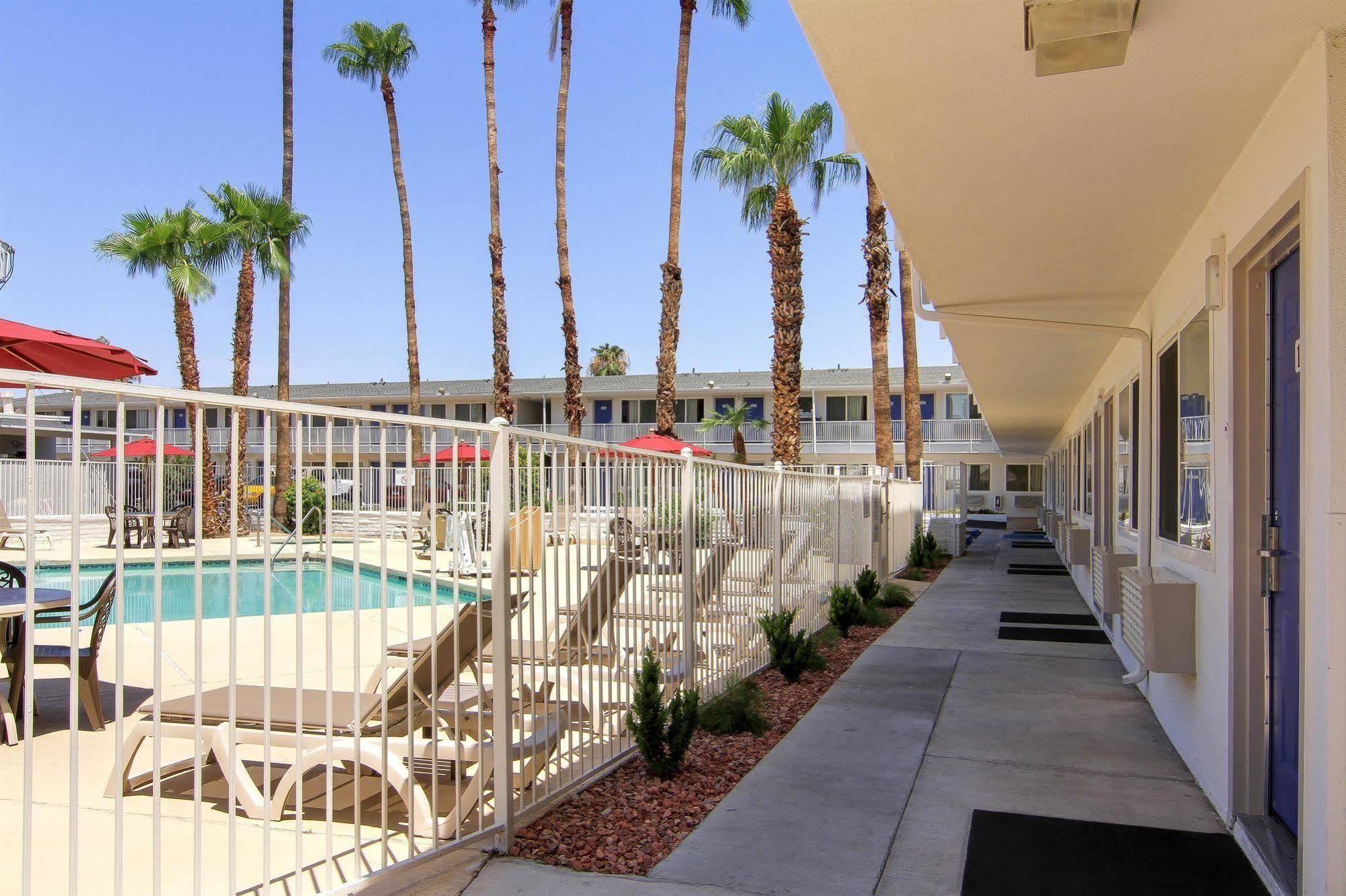 Motel 6 Old Town Scottsdale Fashion Square Zewnętrze zdjęcie