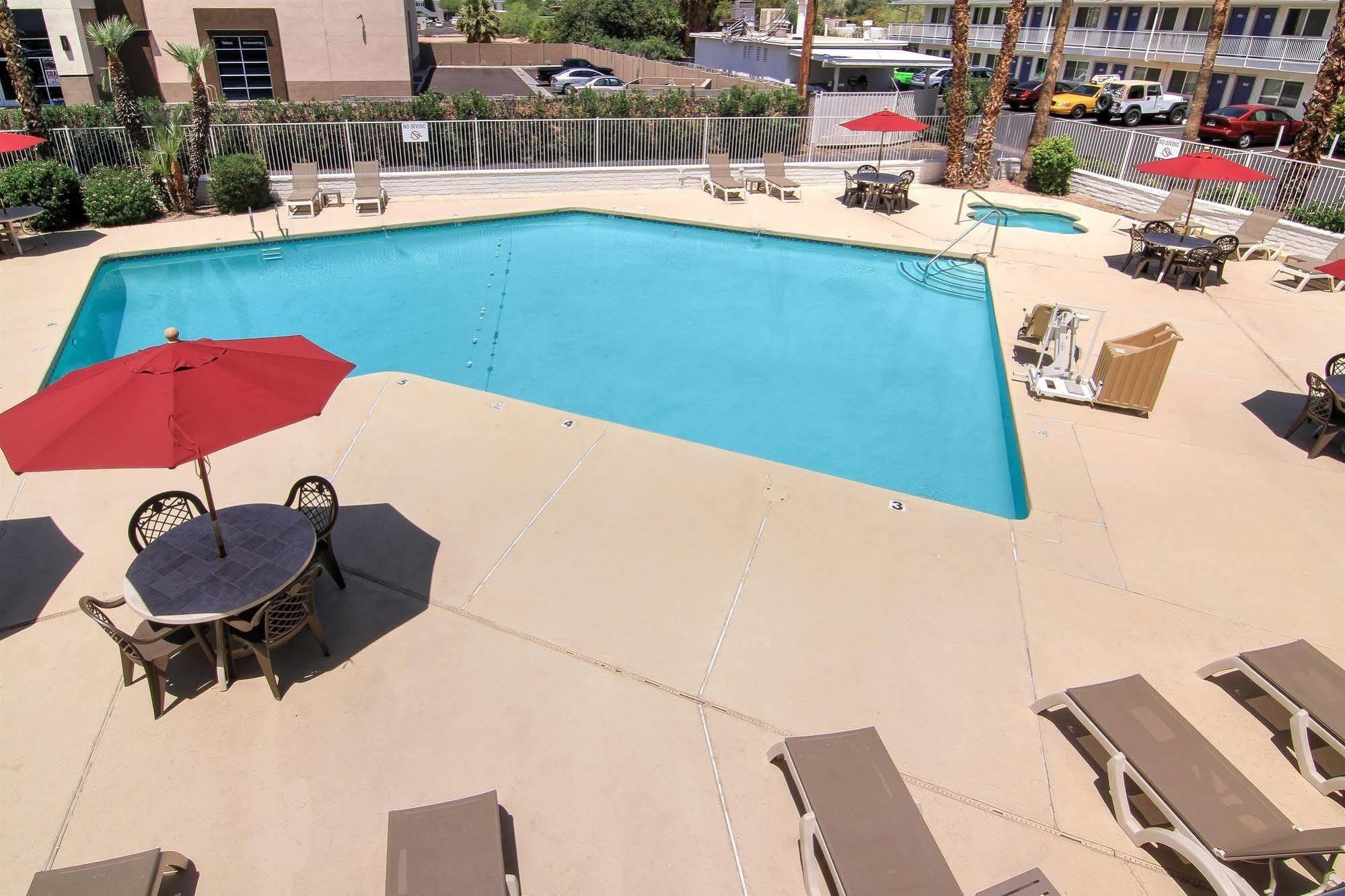 Motel 6 Old Town Scottsdale Fashion Square Zewnętrze zdjęcie